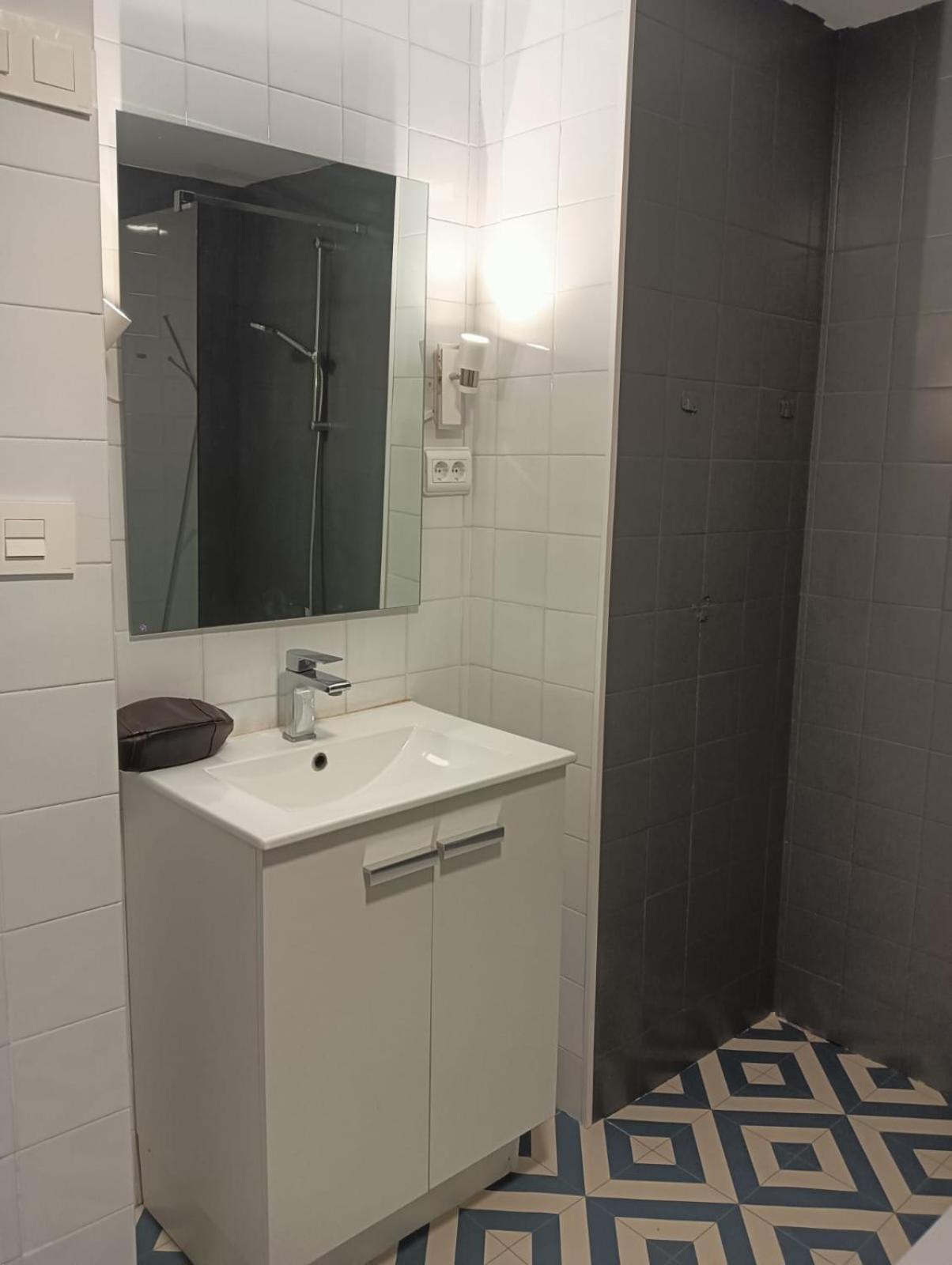 Mar Y Montana En Gilet Apartment Екстериор снимка